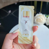 Sample tinh chất khởi nguồn đánh thức sinh khí, chống lão hoá, tăng độ đàn hồi cho làn da  Whoo First Care Moisture Anti Aging Essence (120 gói x 1ml = 120ml)