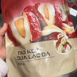 Táo Đỏ Kẹp Sữa Lạc Đà Nhân Hạt Điều KAZA 500g