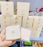 Phấn phủ ngọc trai Whoo Velvet Powder Pact SPF30/PA++ dưỡng trắng da.